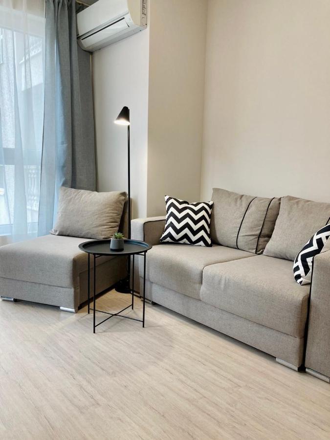 Pearl Apartments Burgas Stad Buitenkant foto