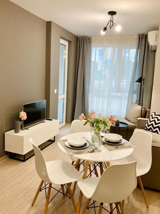 Pearl Apartments Burgas Stad Buitenkant foto