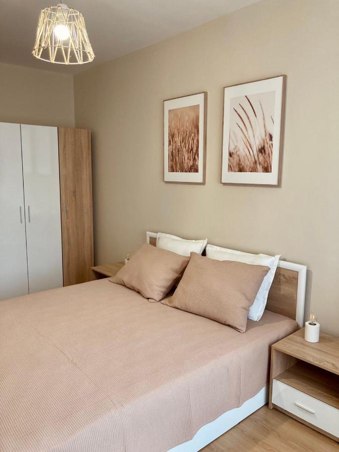 Pearl Apartments Burgas Stad Buitenkant foto