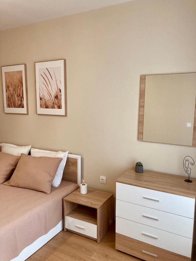 Pearl Apartments Burgas Stad Buitenkant foto